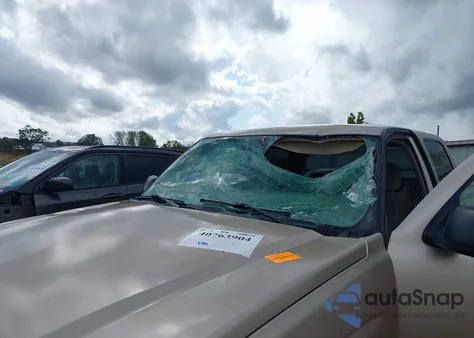 2005 Chevrolet Silverado C1500 z USA, uszkodzony, nr VIN 2GCEC13T651396665